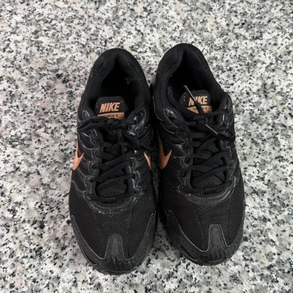 Nike Air Max Torch 4 Black Metallic Sneaker Shoe W9 343851 - Picture 4 of 7